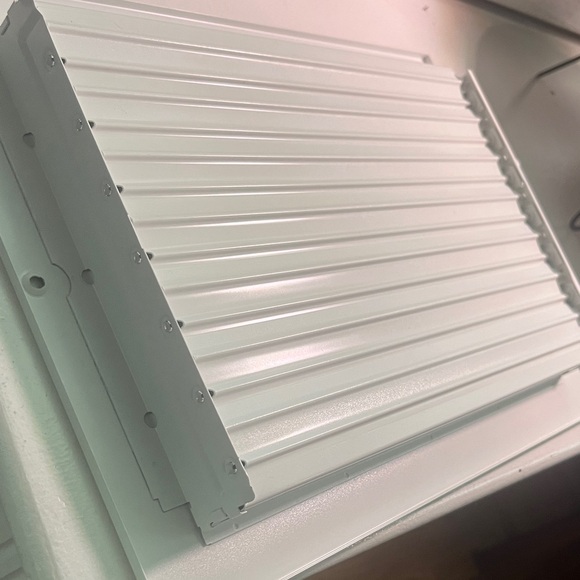 Howeall Steel Wall/Ceiling Register - Picture 3 of 3